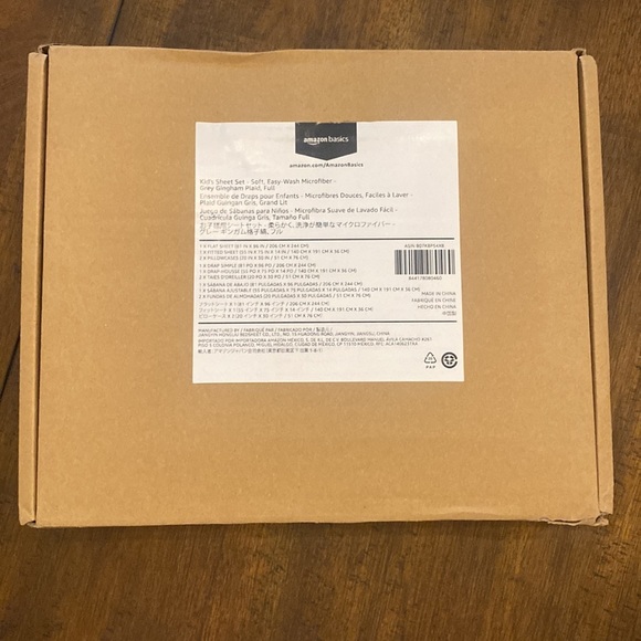 Full size sheet set Amazon basic New in sealed box. Grey gingham plaid - Picture 6 of 8